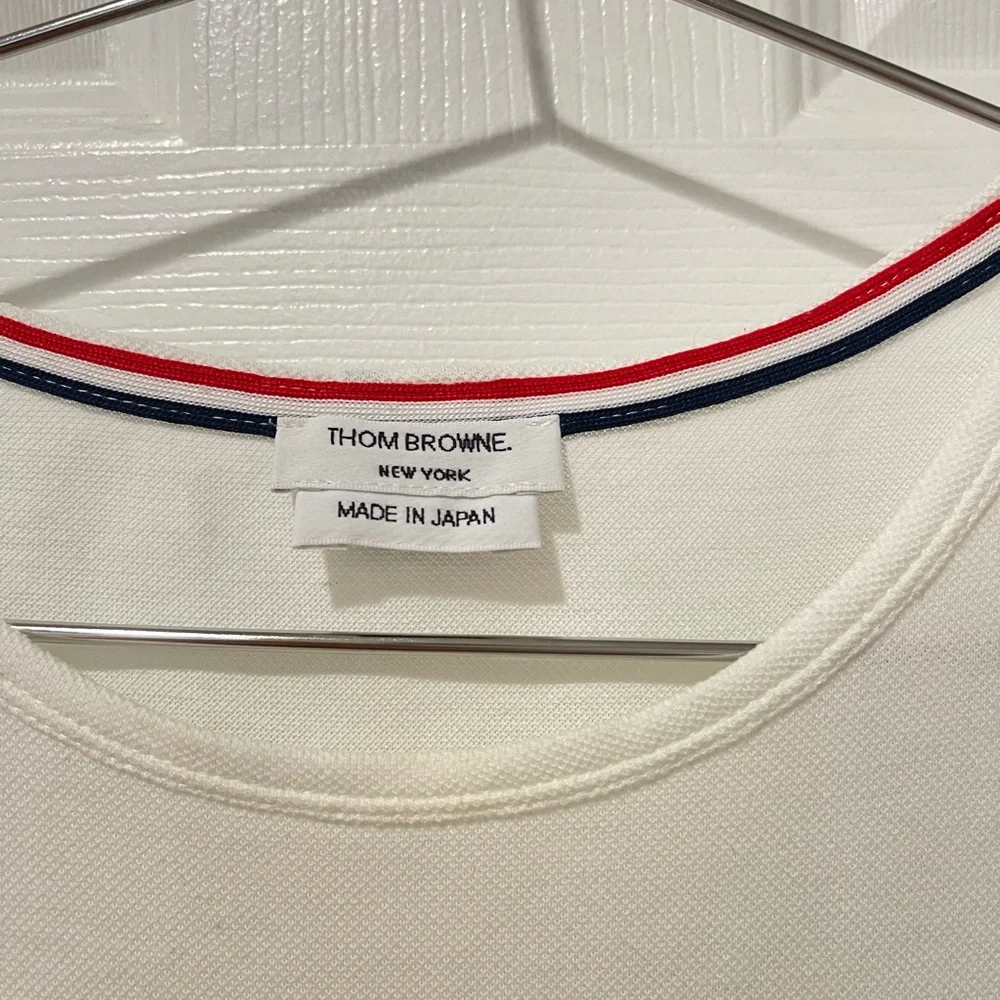 Thom Browne Ivory Tee with Tricolor Pocket - Picture 2 of 4
